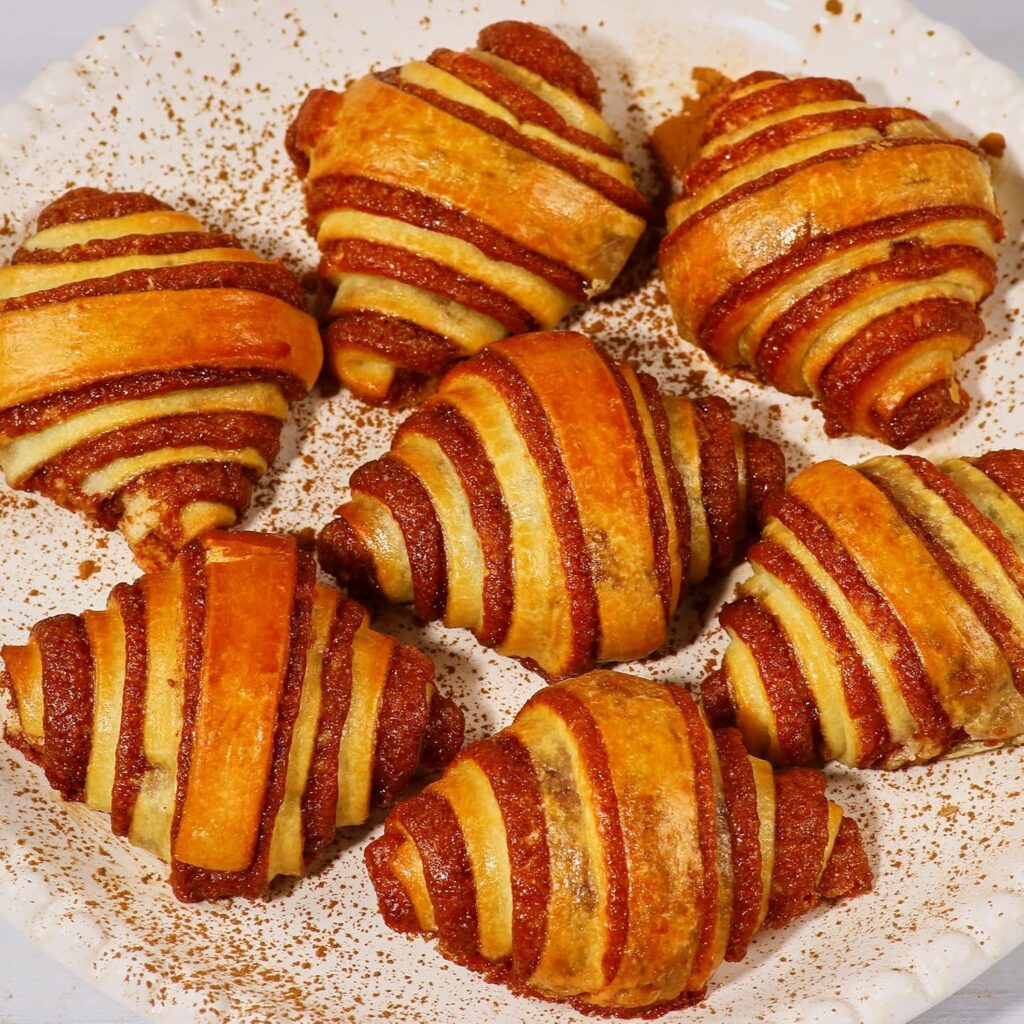 cinnamon croissant